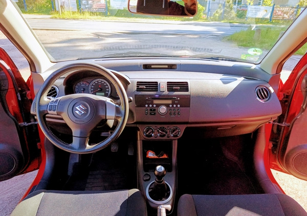 Suzuki Swift cena 13900 przebieg: 199982, rok produkcji 2007 z Bydgoszcz małe 154